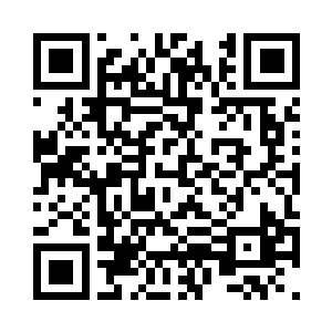 一下子就抓住了黄晓丽的一只饱满的二维码生成