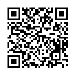 一个堂堂的准至尊巅峰之境的女强者二维码生成