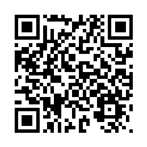 一个微弱的金色光点隐藏在角落里二维码生成