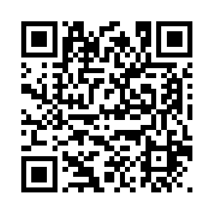 一个浑身油腻腻的胖子舔着嘴唇说道二维码生成