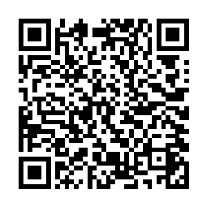 一个用的法宝是一巨大浑体散发着黑色寒光的狼牙棒二维码生成