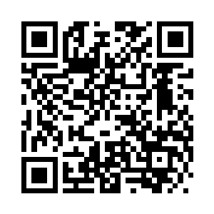 一位身穿华服的年轻男子走了进来二维码生成