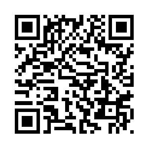 一副慵懒的样子抱着他母亲的牌位二维码生成