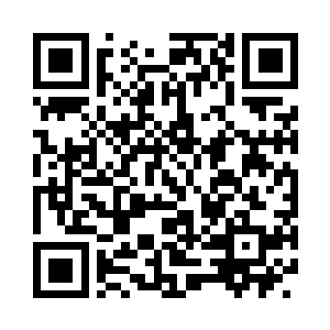 一发炮弹落在了托米身边不到十米远的地方二维码生成