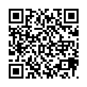 一把烈焰弯刀挥舞出一道道烈焰光芒二维码生成