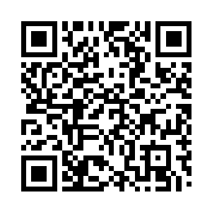 一方墨漆盒内盛放着一只赤金盘螭璎珞圈二维码生成