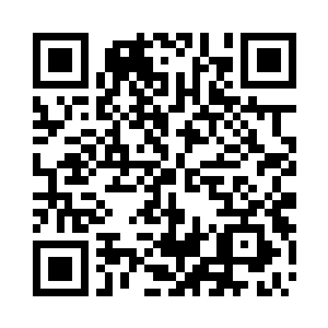 一汪深情的蓝眸心疼地看着她坠落的泪水二维码生成