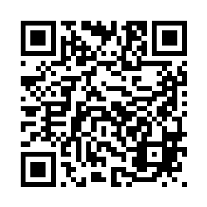 一滴滴地滴落在了灰白色的地毯上二维码生成