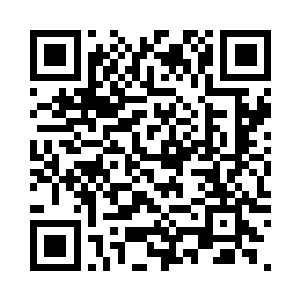 一股庞大的气势从剑尘身上散发出來二维码生成