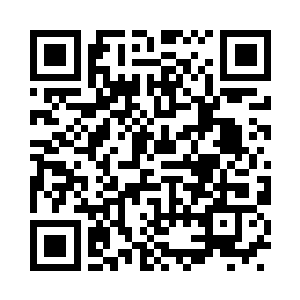 一行四人向着部落附近最近的水塘走去二维码生成