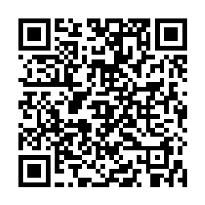 一连串的骂声让这个曾经温雅斯文的男子完全没了风度二维码生成