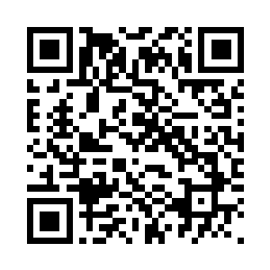 一道灰色的光芒轰然激射到他的身上二维码生成