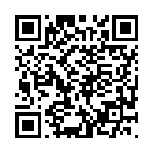 一道道灰色的光芒超缠绕上了两个人的身子二维码生成