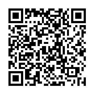 丁羽也是掏出来自己的电话给自己的那位三伯打了过去二维码生成
