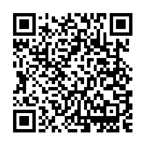 万大师显然没料到一直都表现得卑躬屈膝的对方忽然强硬了起来二维码生成