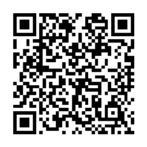 三五成群的凑在一个蜂窝煤炉子跟前暖和着自己的手脚二维码生成