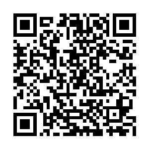 不得不抵挡住从曹同浦身上爆发出来的武圣之力二维码生成