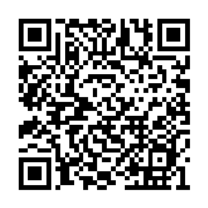 不管是那夜在小岛上还是现在都变得暴躁了很多二维码生成