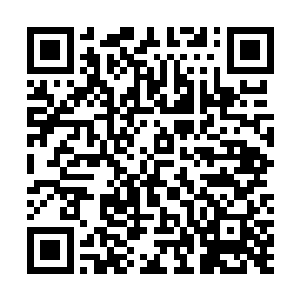 不过……他之前在车上可是说过自己是要来芙蓉楼这边的二维码生成