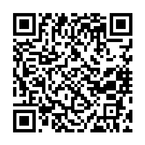 不过吴虎臣却从他的身上发现了一些隐隐的火红色的光芒二维码生成