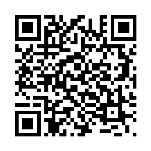 不过大伯对这两副对联很是很自信的二维码生成