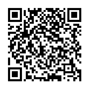 世界级的妇产科医生全聚集在病床前给龙天漪做着检查二维码生成