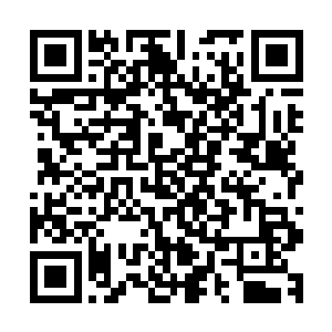 严肃性的大报纸也都会在头版上给三指到四指宽的一个大标题二维码生成