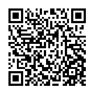 之后便由村委成员赵炳武将赵庄修路的计划报告给了芙蓉镇政府二维码生成