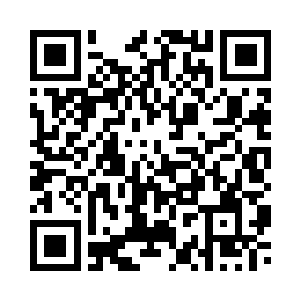 九根石柱的上空九条锁链交叉相连二维码生成