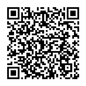 也就不再多管他们――原战那牲口虽然从脚趾到发稍都无比讨厌冰二维码生成