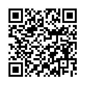 也是注意的看着自己大儿子的表情二维码生成