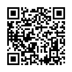 习惯性的抓着孙子轩身上穿着的长袍的下摆二维码生成