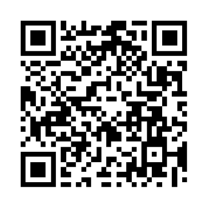 亲眼目睹了三人搭档中的杨召青在大展神威二维码生成