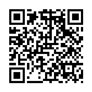 人群中的议论也已经变成了窃窃私语二维码生成