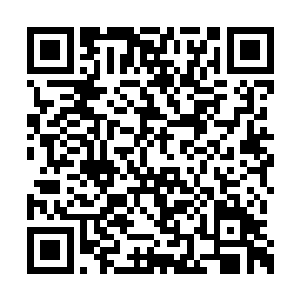 今天下午在网球场……我不小心泼了你一身的水二维码生成