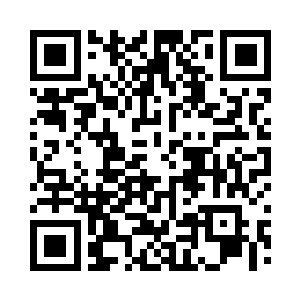 从刚才起他就一直示意她在配合中寻找机会二维码生成