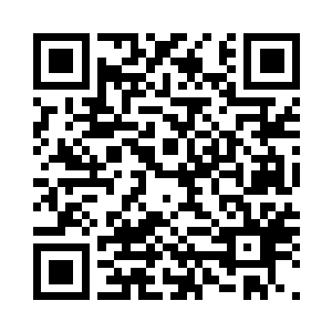 他一个人几乎把一大桌子菜都扫光了二维码生成