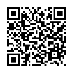 他与立在神山之巅三尊雕像中间那位二维码生成