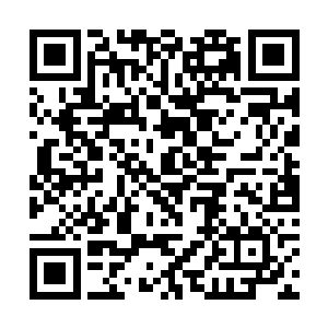 他们也注意到了亨利的名片标注的确是国际创新公司二维码生成