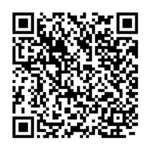 他们现在在做的研究似乎和这个有关――也许他们的电脑里会有资料二维码生成