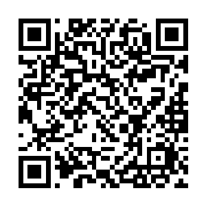 他会用自己的实际行动作出最直接也是最有效的回击二维码生成
