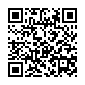 他便快步走到了王羽轩寄居的那幅画中二维码生成