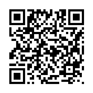 他全身上下只着了一件蚕丝的睡衣二维码生成
