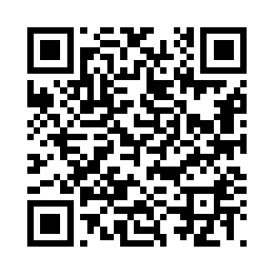 他发现许映蓉居然一副异样的看着他二维码生成