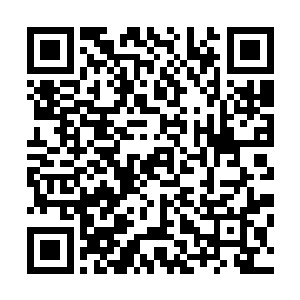 他只能够扭头惊讶地看着急停的荣光靠左腿发力又冲了出去二维码生成
