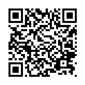 他和身后的九个人就一起冲了出来二维码生成