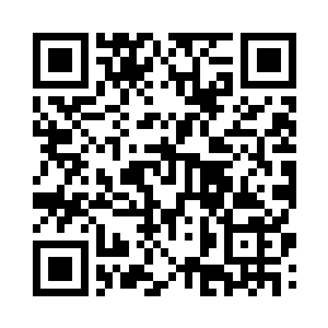 他安静地走在我的旁边陪我一起入场二维码生成
