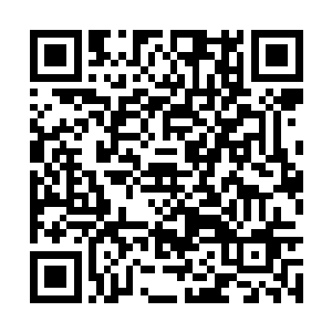 他实在是烦透了这个胖子在旁边唧唧碴碴没完没了二维码生成