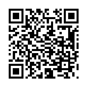 他微凉带着淡淡茶香的气息传入了她的口中二维码生成