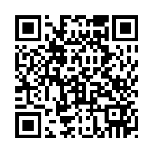 他找到了几个装满了淡水的塑料桶二维码生成